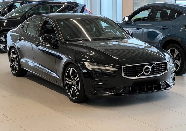 Volvo S60 cena 129900 przebieg: 124000, rok produkcji 2020 z Halinów małe 407
